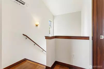 2400 W Boston Street, Seattle, WA 98199 - Photo 15