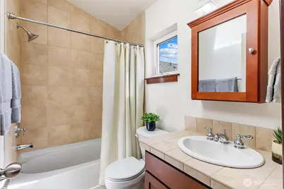 2400 W Boston Street, Seattle, WA 98199 - Photo 21