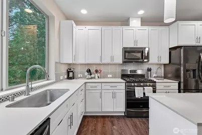 6867 NE 170th St #102, Kenmore, WA 98028 - Photo 15