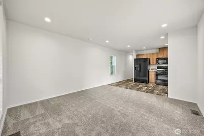 507 131st Street E #L, Tacoma, WA 98445 - Photo 7
