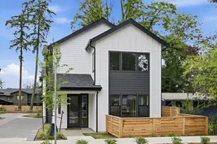 12426 NE 90th St, Kirkland, WA 98033 - Photo 1