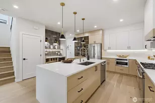 12426 NE 90th St, Kirkland, WA 98033 - Photo 13