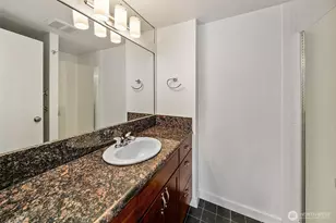 2201 3rd Ave, Seattle, WA 98121 - Photo 19