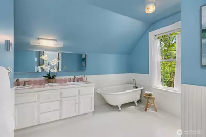 8395 NE Oddfellows, Bainbridge Island, WA 98110 - Photo 21