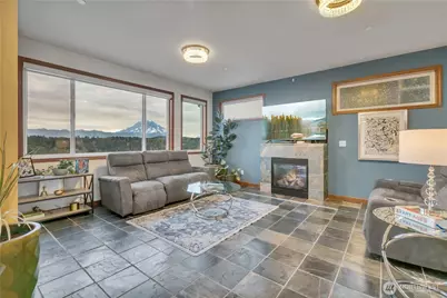 10908 177th Avenue Ct E, Bonney Lake, WA 98391 - Photo 11