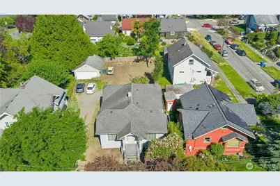 2916 18th Avenue S, Seattle, WA 98144 - Photo 3