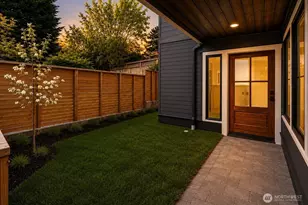 909 32nd Ave S, Seattle, WA 98144 - Photo 13