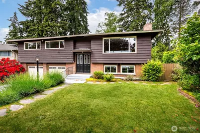 14101 Phinney Avenue N, Seattle, WA 98133 - Photo 1