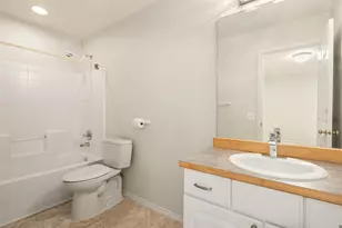 7825 Cortland Ave SE, Snoqualmie, WA 98065 - Photo 21