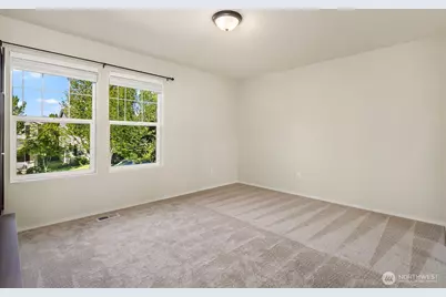 7825 Cortland Ave SE, Snoqualmie, WA 98065 - Photo 19