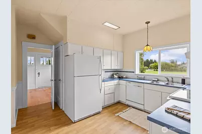 17734 McLean Road, Mount Vernon, WA 98233 - Photo 11