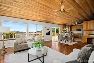 5305 Sterling Dr, Anacortes, WA 98221 - Photo 11