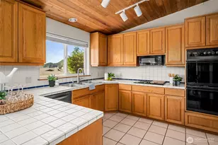5305 Sterling Dr, Anacortes, WA 98221 - Photo 15