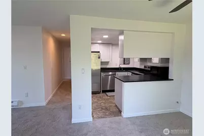 4800 200th Street SW #E201, Lynnwood, WA 98036 - Photo 7