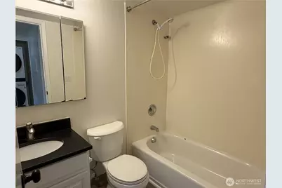 4800 200th Street SW #E201, Lynnwood, WA 98036 - Photo 19