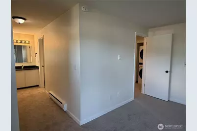 4800 200th Street SW #E201, Lynnwood, WA 98036 - Photo 15