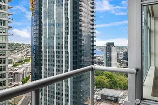 588 Bell St, Seattle, WA 98121 - Photo 7