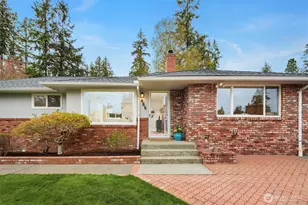 405 240th St SW, Bothell, WA 98021 - Photo 3