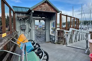 141 Parfitt Way SW, Bainbridge Island, WA 98110 - Photo 19