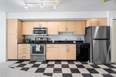 1100 106th Avenue NE #609, Bellevue, WA 98004 - Photo 5