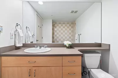 1100 106th Avenue NE #609, Bellevue, WA 98004 - Photo 9