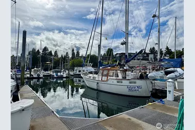141 Parfitt Way SW #B12, Bainbridge Island, WA 98110 - Photo 11