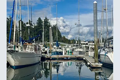 141 Parfitt Way SW #B12, Bainbridge Island, WA 98110 - Photo 1