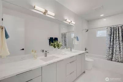 24225 SE 26th Place, Sammamish, WA 98075 - Photo 27