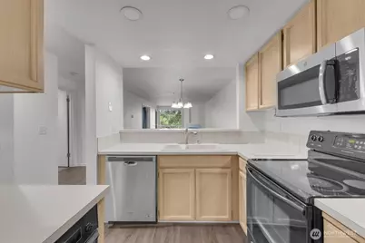 823 N 161st Place #405, Shoreline, WA 98133 - Photo 7