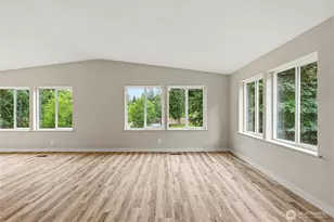 221 Parker Pl, Kelso, WA 98611 - Photo 11