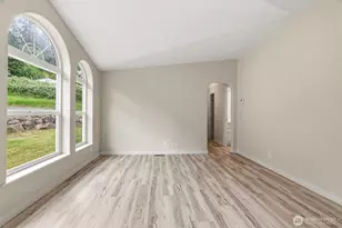 221 Parker Pl, Kelso, WA 98611 - Photo 13