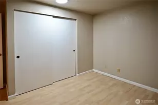 1006 N 43rd St, Seattle, WA 98103 - Photo 11