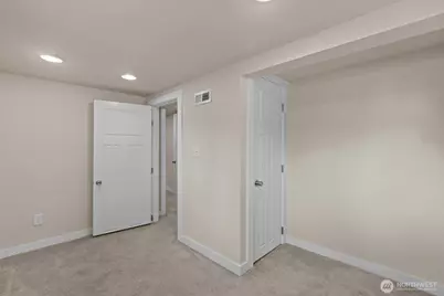 12419 20th Avenue S, Seattle, WA 98168 - Photo 21