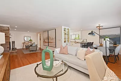 9515 Linden Avenue N, Seattle, WA 98103 - Photo 11