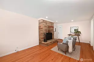 9515 Linden Ave N, Seattle, WA 98103 - Photo 15
