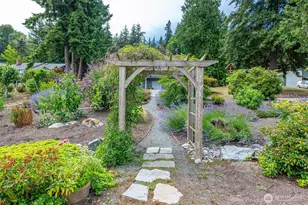 4115 Mitchell Dr, Anacortes, WA 98221 - Photo 5