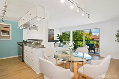 4219 Whitman Avenue N #4, Seattle, WA 98103 - Photo 7