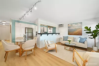 4219 Whitman Avenue N #4, Seattle, WA 98103 - Photo 5