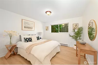 4219 Whitman Avenue N #4, Seattle, WA 98103 - Photo 11