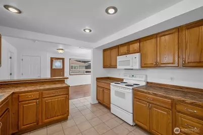20010 8th Avenue S, Des Moines, WA 98198 - Photo 11