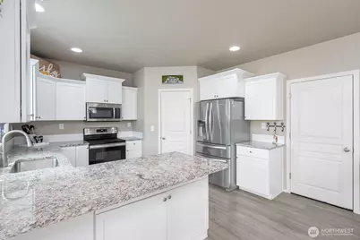 1361 E Nen Drive, Moses Lake, WA 98837 - Photo 11