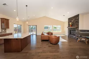 390 Broadmoor St, Sequim, WA 98382 - Photo 11
