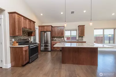 390 Broadmoor Street, Sequim, WA 98382 - Photo 15