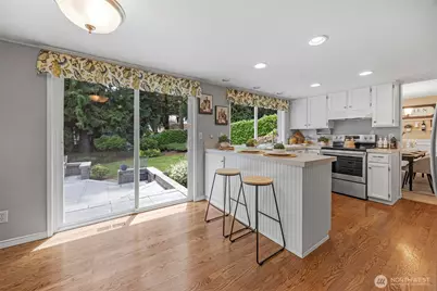 328 162nd Place SE, Bothell, WA 98012 - Photo 11