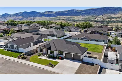 2590 Parkette Street SE, East Wenatchee, WA 98802 - Photo 35