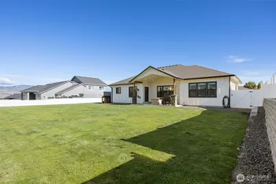2590 Parkette Street SE, East Wenatchee, WA 98802 - Photo 33
