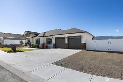 2590 Parkette Street SE, East Wenatchee, WA 98802 - Photo 5