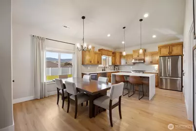 2590 Parkette Street SE, East Wenatchee, WA 98802 - Photo 11