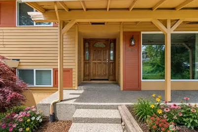 15618 SE Fairwood Boulevard, Renton, WA 98058 - Photo 3