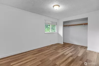 15618 SE Fairwood Boulevard, Renton, WA 98058 - Photo 17